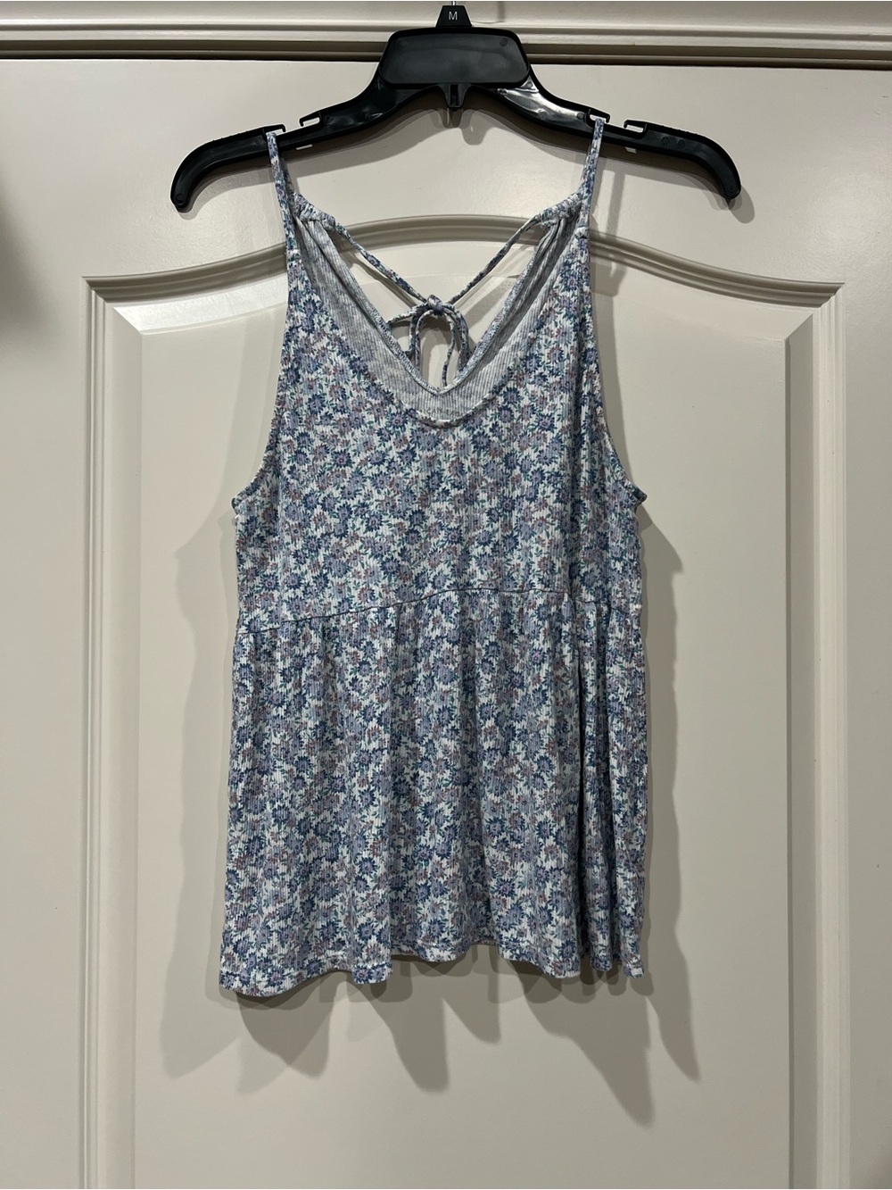 American Eagle Outfitters Blue and White Floral Crisscross Tank Top